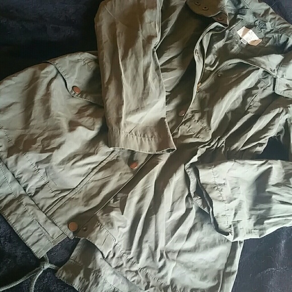 Jacket - Picture 2 of 5